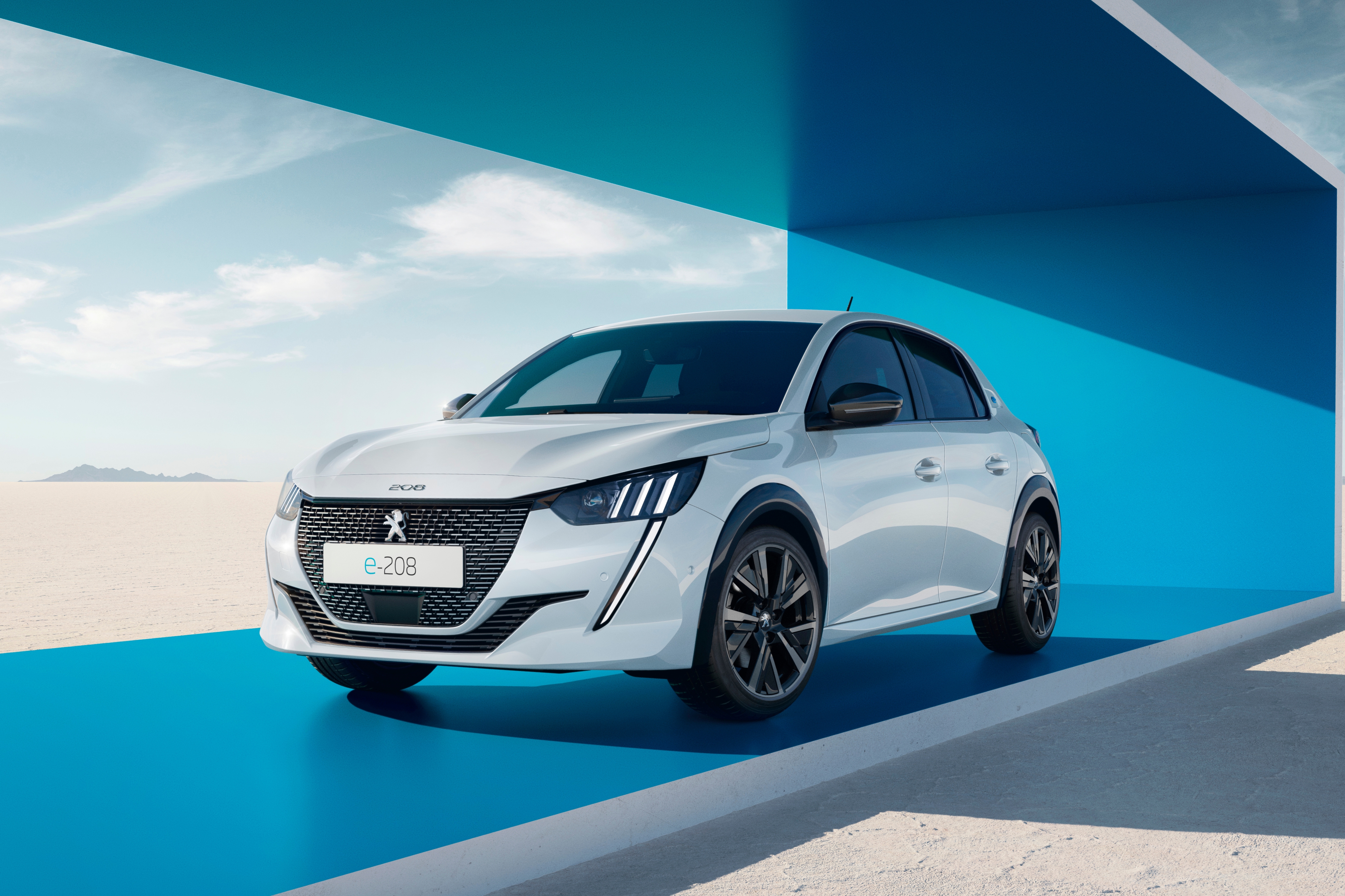 Peugeot e208